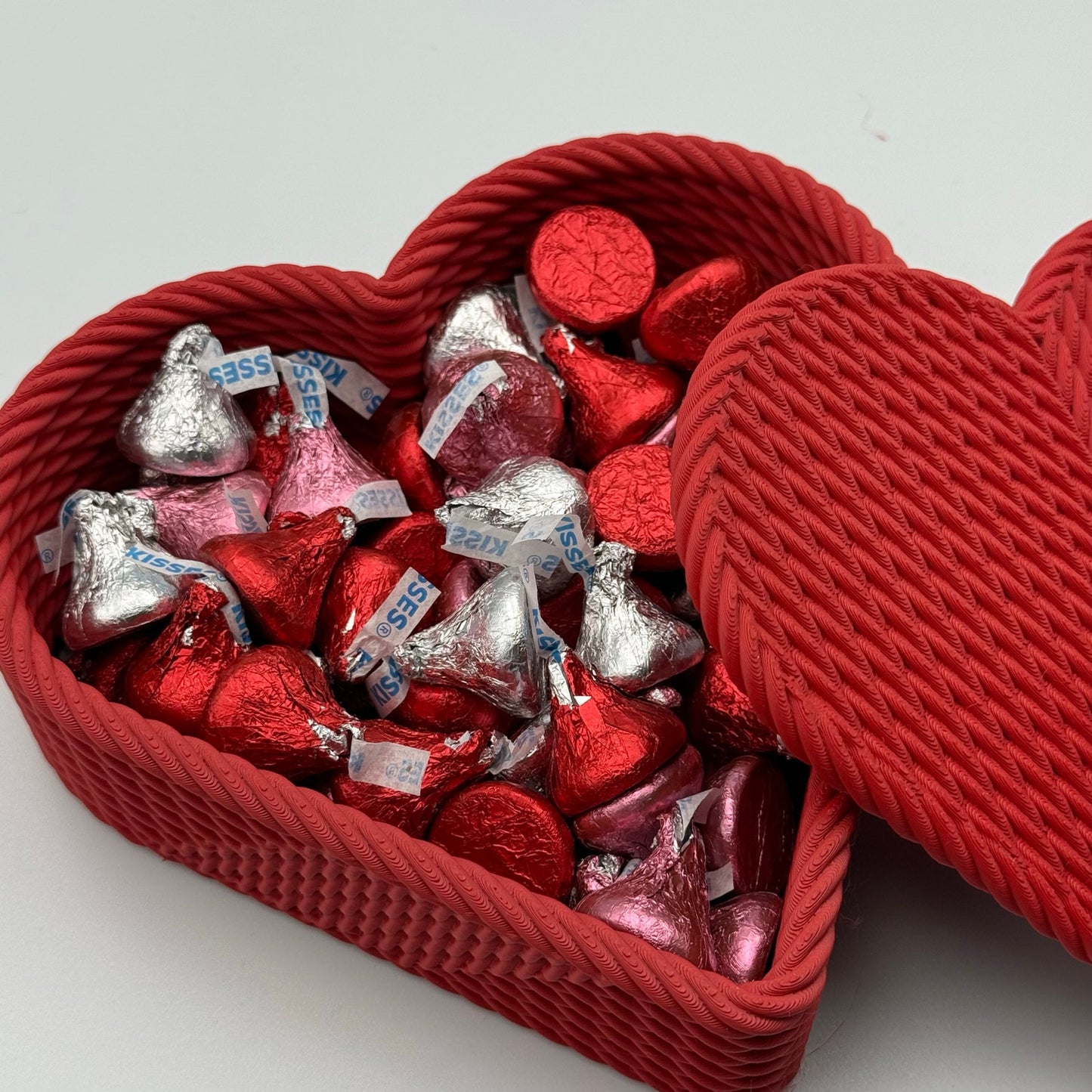 Heart-shaped Rope Plastic Box